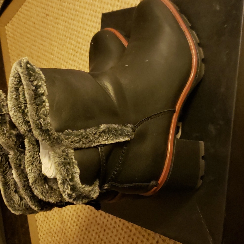 Naturalizer boots - lightly worn